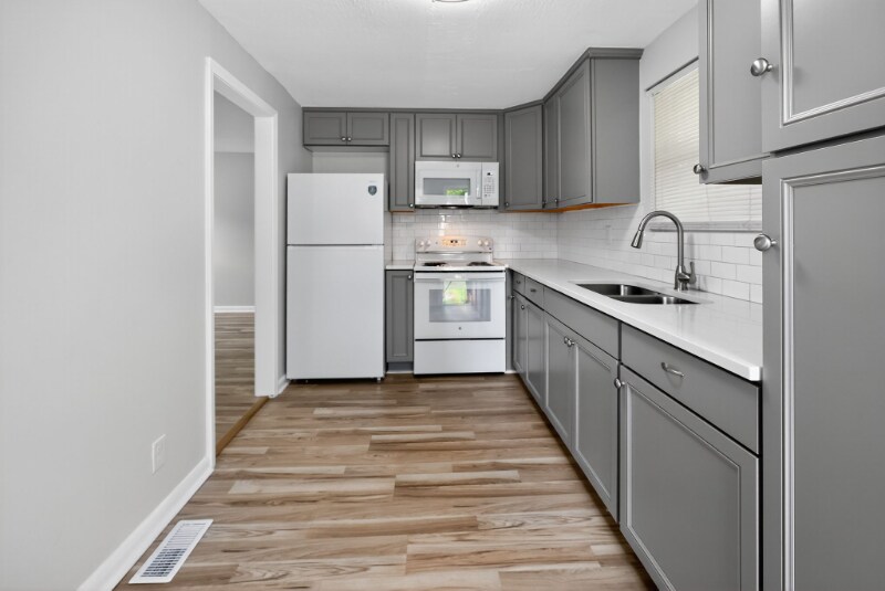 Building Photo - 7211 Hambright Rd