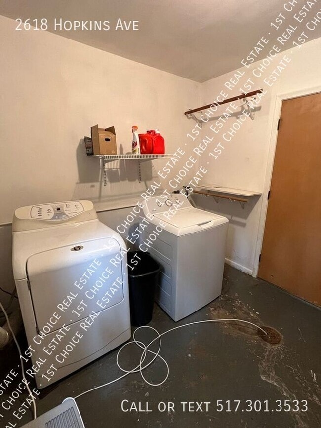 Building Photo - 2618 Hopkins Ave