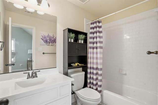 Building Photo - 1413 Nutmeg Ct