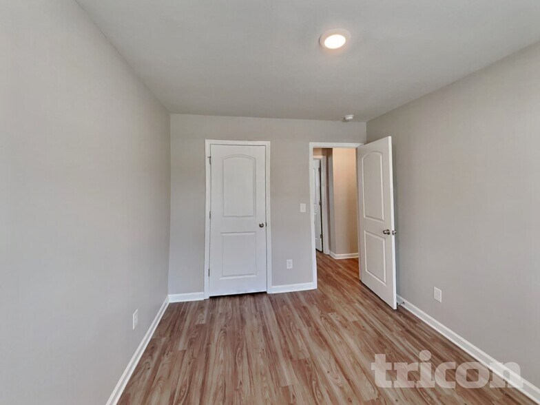 Building Photo - 233 Rustling Way