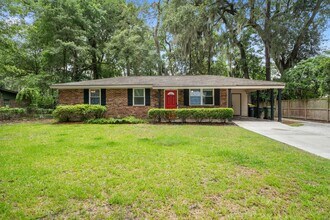 Building Photo - 527 Red Oak Rd
