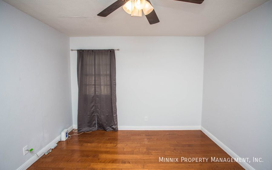 Building Photo - 1320 60th St