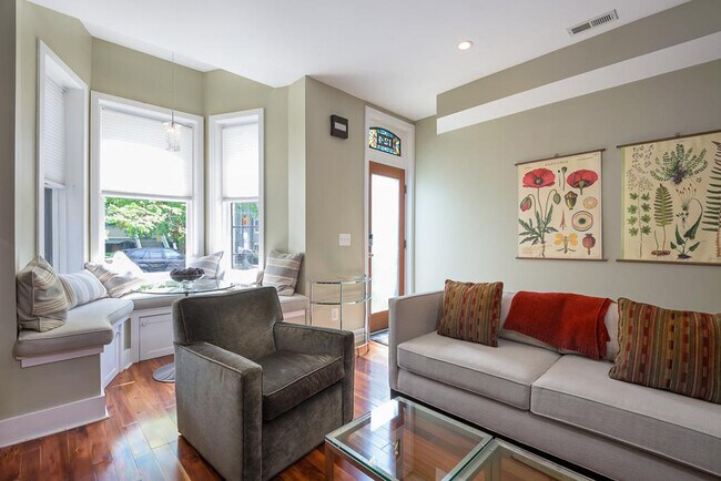 Building Photo - 401 Constitution Ave NE