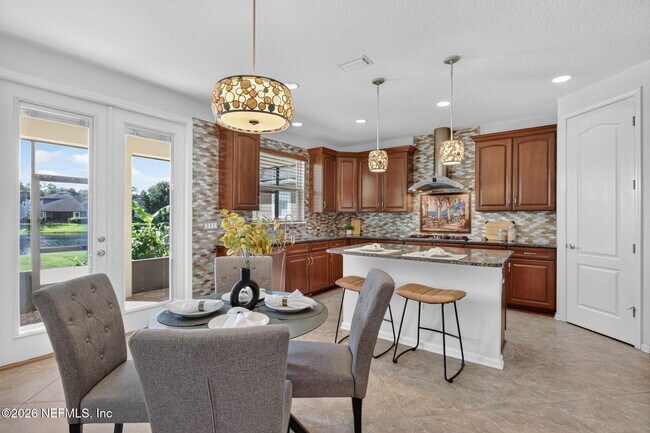Building Photo - 127 Rockcreek Dr