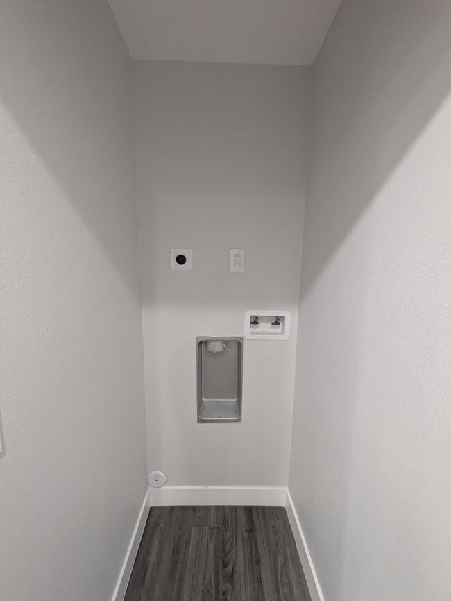 Building Photo - Brand New 2 Bedroom / 2 Bath ADU – Private...