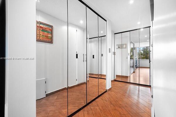 Building Photo - 1605 S US Hwy 1