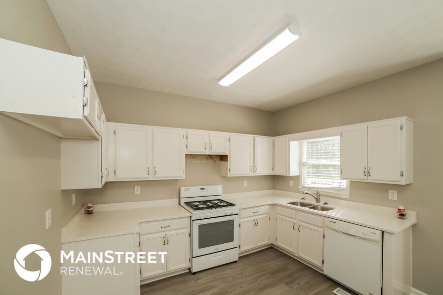 Building Photo - 85 Oak Landing Dr