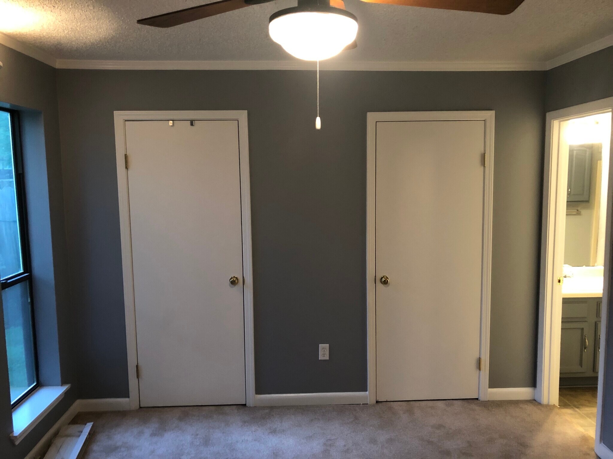 Building Photo - 12 Oak Forest Pl