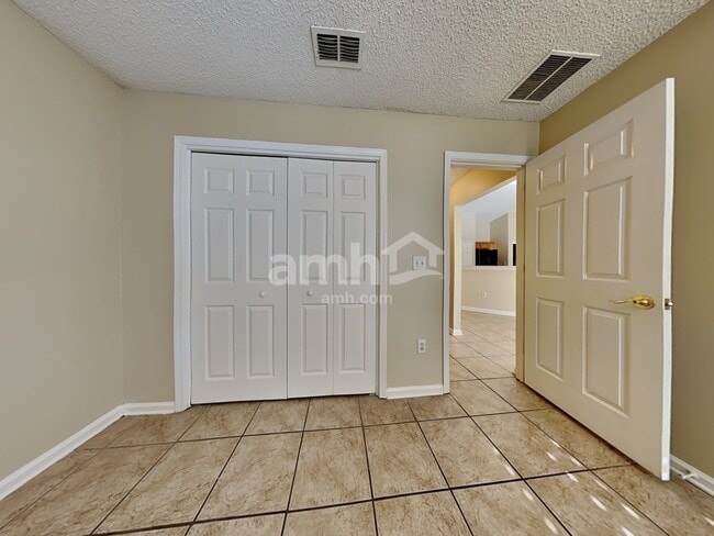 Building Photo - 2720 Cold Creek Blvd