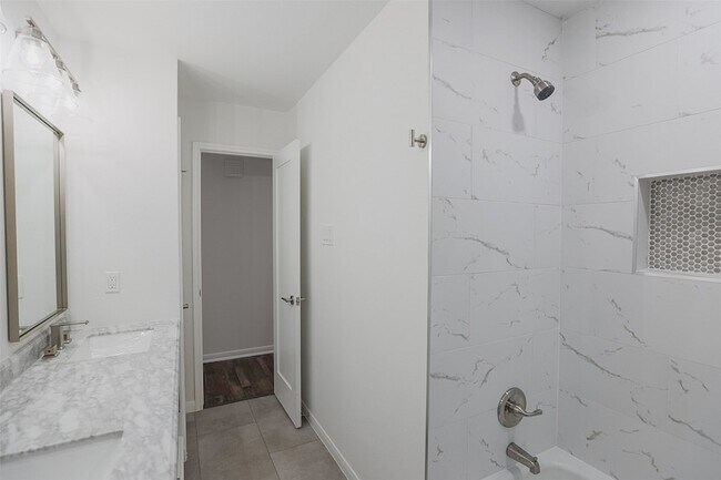 Building Photo - 27210 Wells Ln