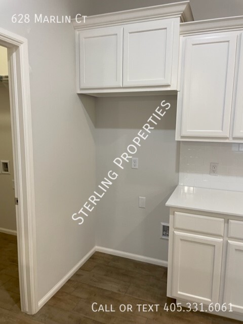 Building Photo - 628 Marlin Ct