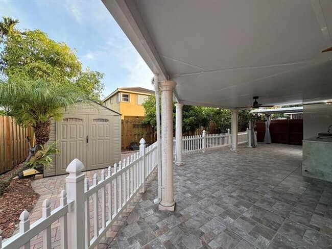 Building Photo - 14776 SW 138th Terrace