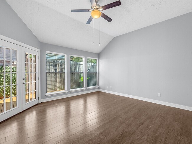Building Photo - 1210 Normans Woods St