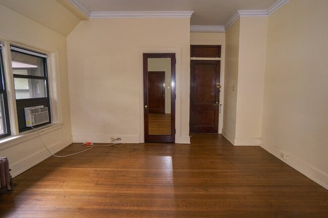 Living Room - Wellesley Place