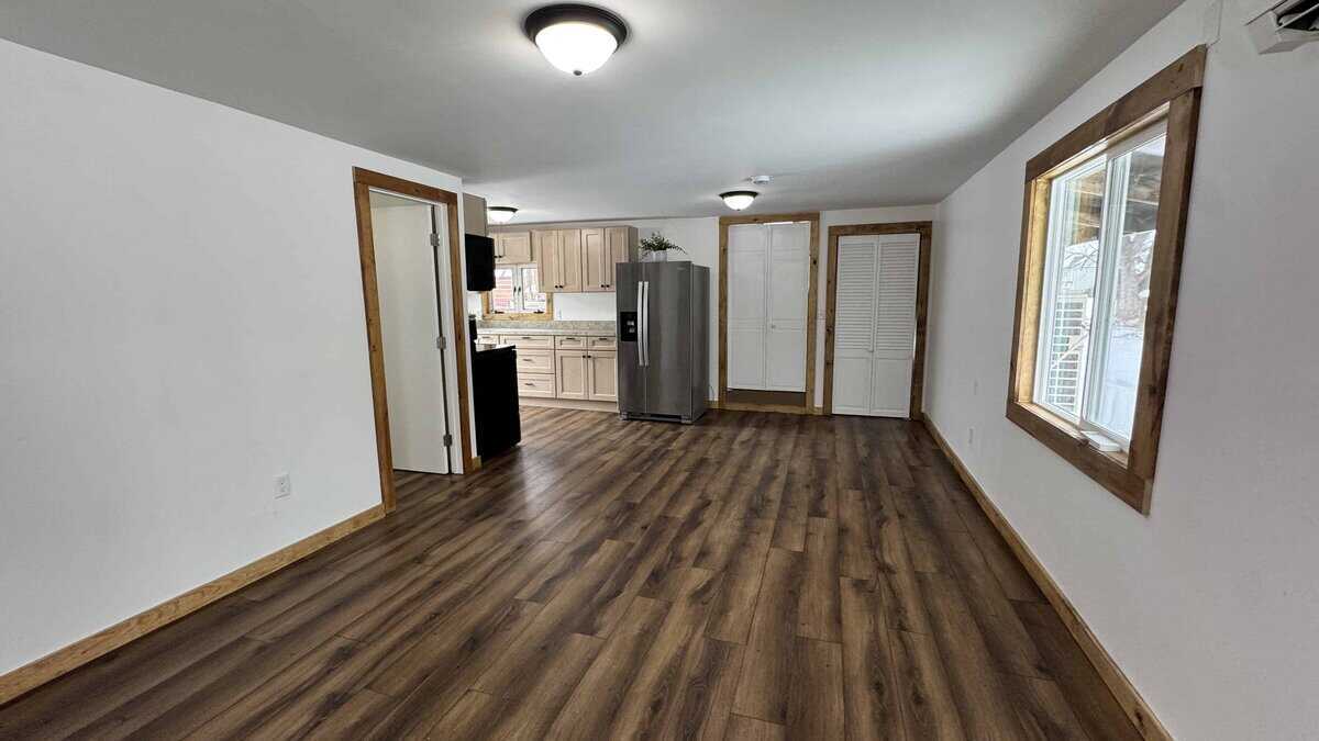 Building Photo - 21 1st Ave