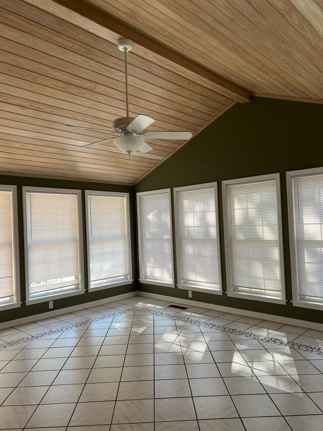 Building Photo - Single Family Home | Heber Springs