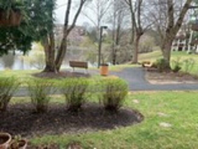 Building Photo - Spacious 3 Bedroom Condo- Olney, MD