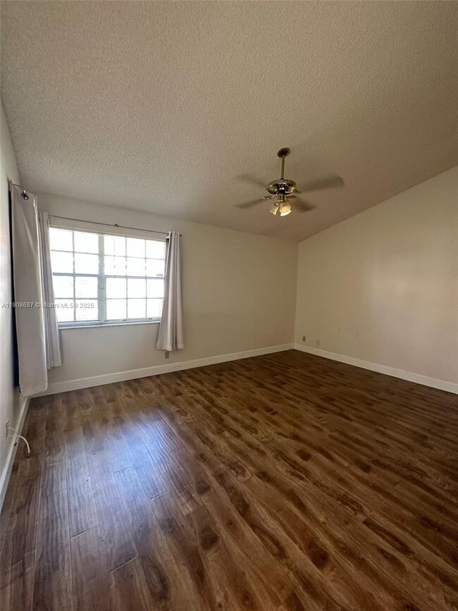 Building Photo - 8265 NW 70th St