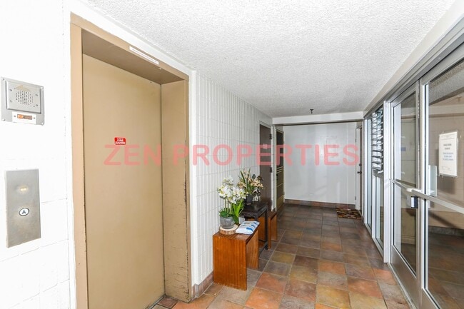Building Photo - 1 Bdrm 1 Bath 1 Parking at Makiki Hillside