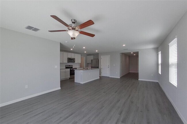 Building Photo - 8616 SW 44th Ct