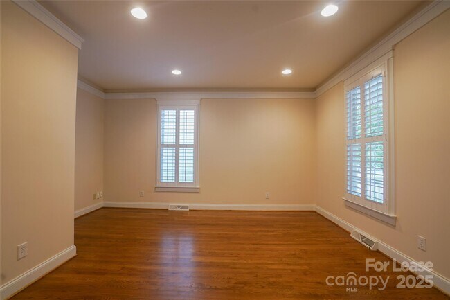 Building Photo - 12637 Doster Ave