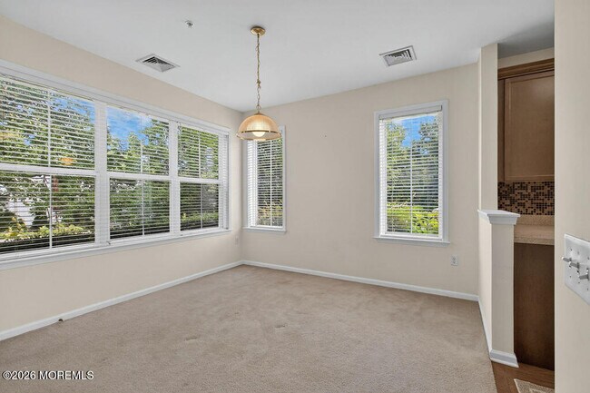 Building Photo - 118 Sloan Ct