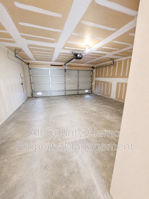 Building Photo - 4919 Celtic Cor