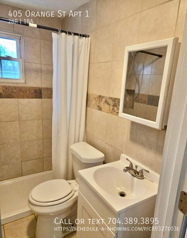 Building Photo - Charming 2-Bedroom Apartment for Rent in C...