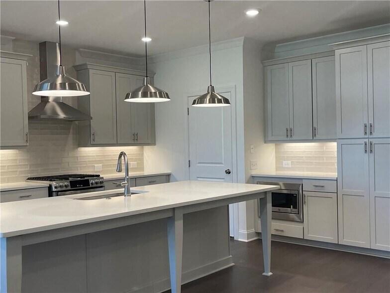 Building Photo - 4807 Larkin Pass