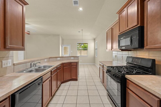 Building Photo - 26350 Longview Creek Dr