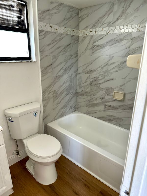 Building Photo - 1184 Sapphire St SE