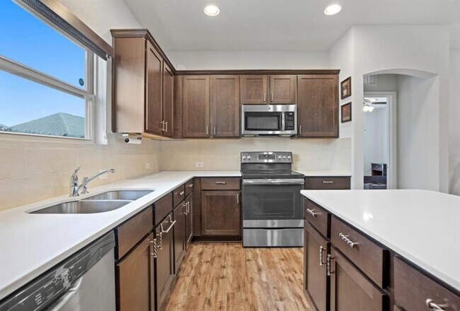 Building Photo - 732 Fortrose Ter