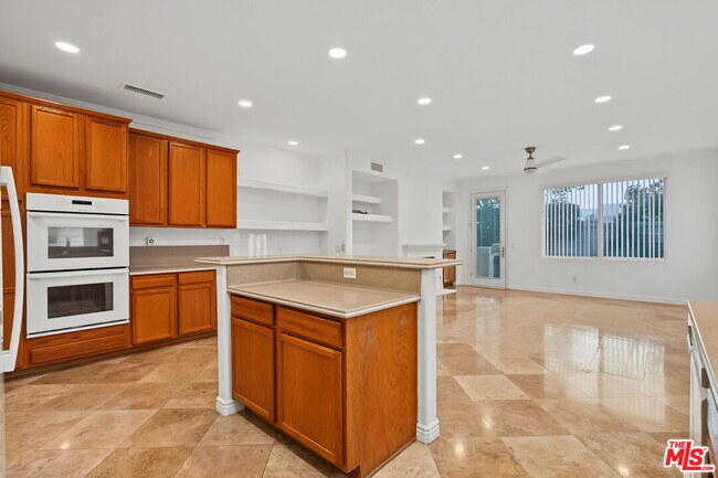Building Photo - 5711 Citrus Ranch Cir