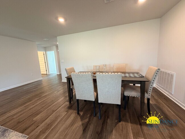 Building Photo - 5578 Silverbell Dr