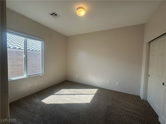 Building Photo - 2676 Dirleton Pl