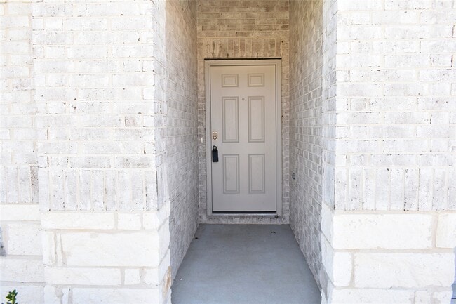 Building Photo - 27307 Azure Fls Dr