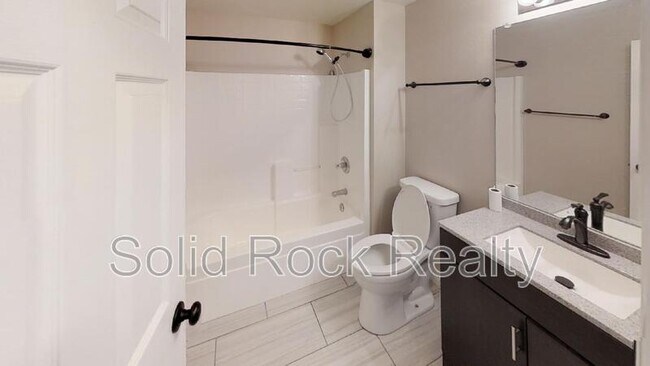 Building Photo - 823 Prairie Star Cir