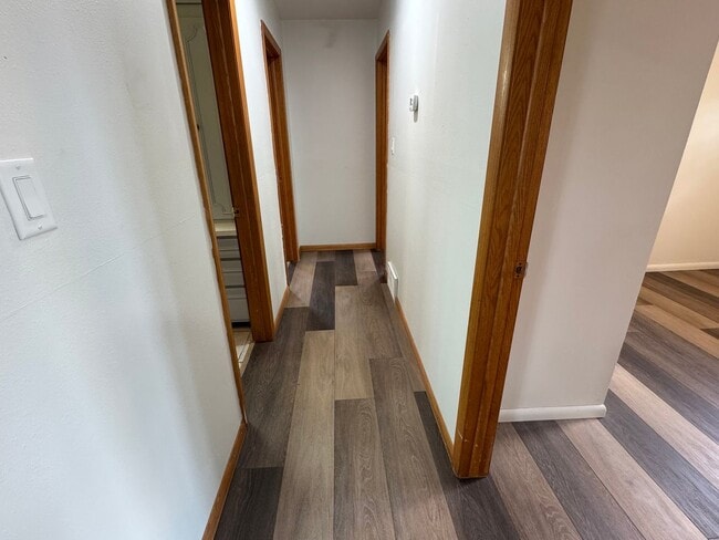 Building Photo - Charming 4-Bedroom Home in East Bismarck