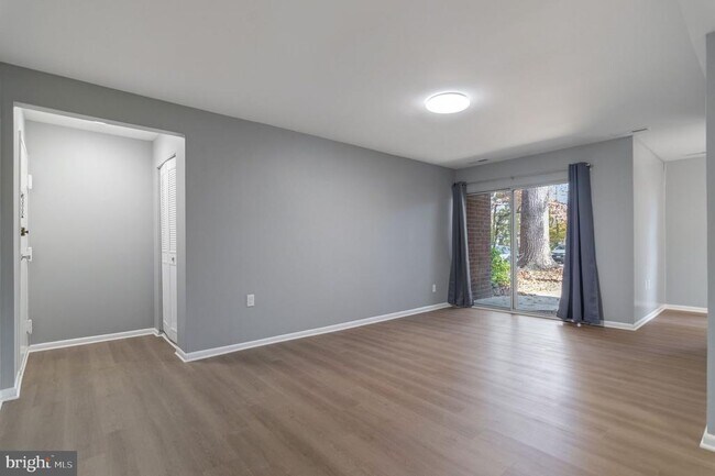 Building Photo - 3356 Woodburn Rd