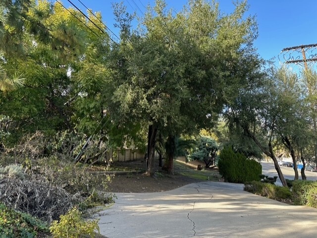 Driveway - 4929 Mecca Ave