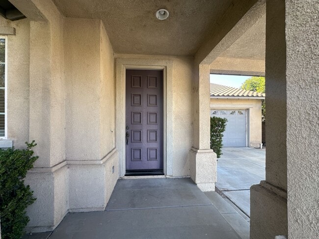 Building Photo - Available now! Beautiful 4 Bedroom Home for Rent in WOLF CREEK community of South Temecula!