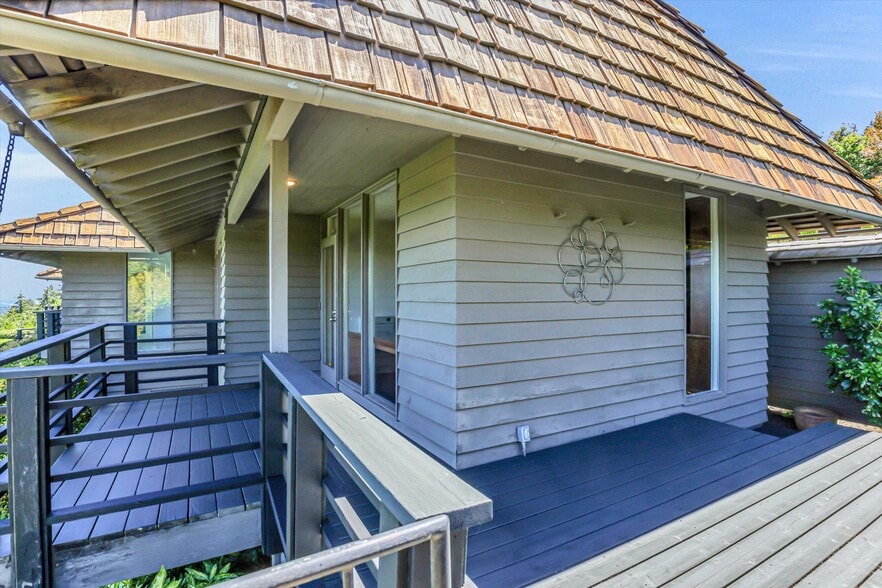 Building Photo - 17642 Upper Cherry Ln