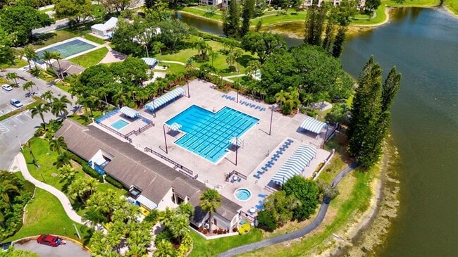 Building Photo - 3400 NW 47th Ave