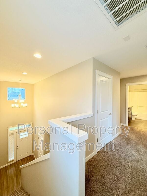 Building Photo - 4501 NE 91st Way