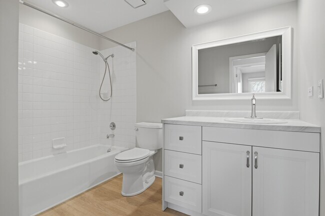 Building Photo - 205 Nantucket Harbor