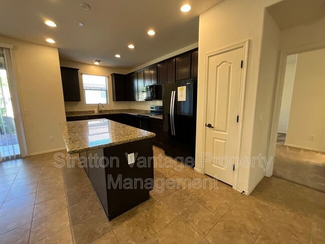 Building Photo - 3432 E Russell St