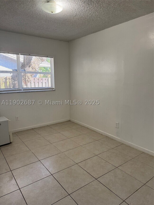 Building Photo - 1503 NW 207th St