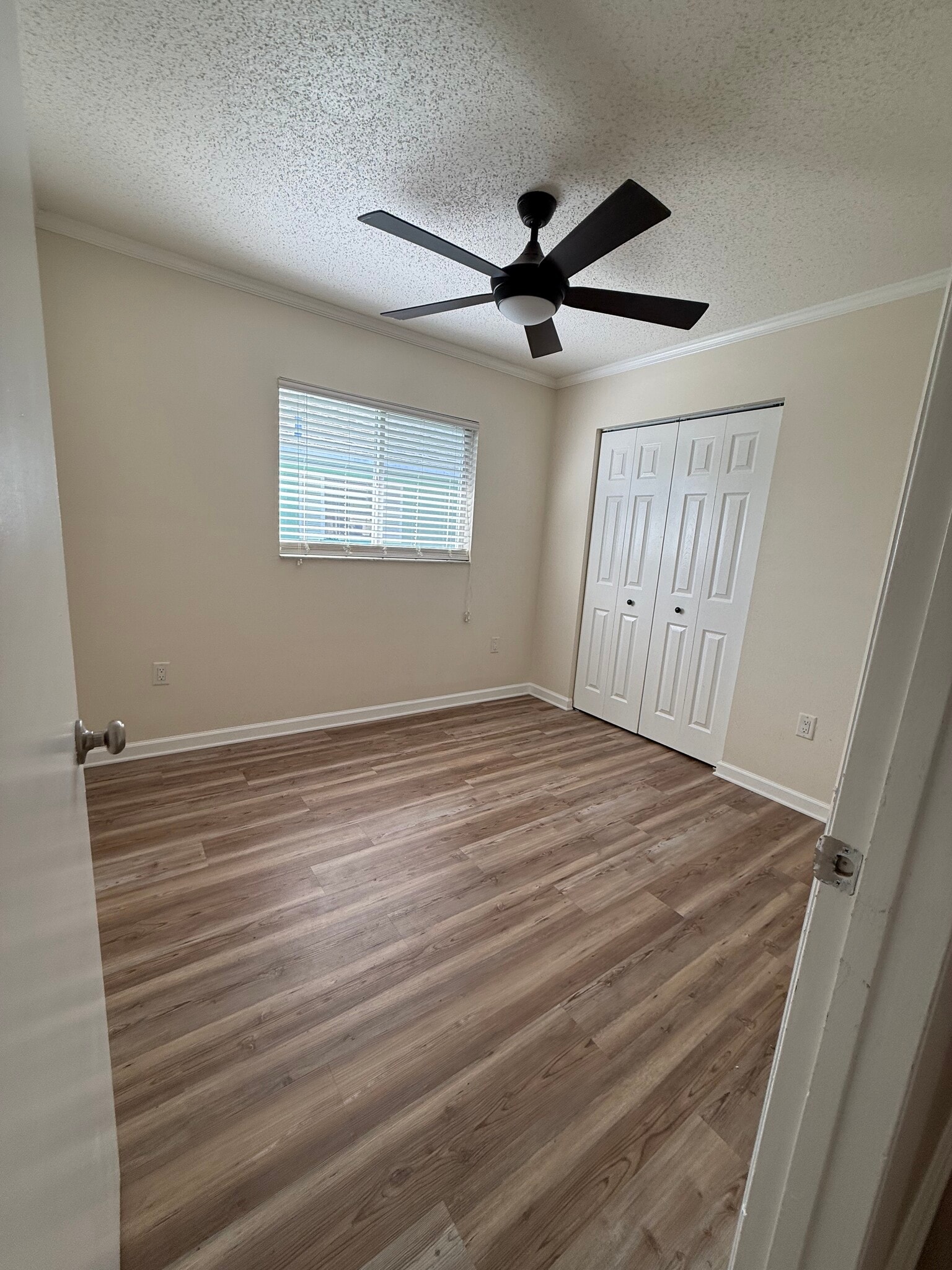 Building Photo - 115 58th St E