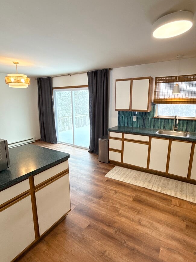 Building Photo - 314 Overlook Dr