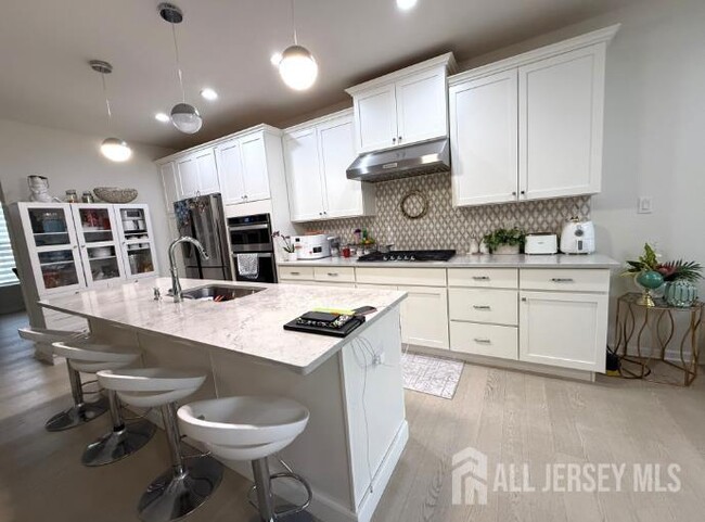 Building Photo - 21 Wisteria Ct